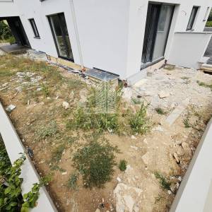 Luksuzni dvosobni apartman s vrtom - Sukošan, Zadar