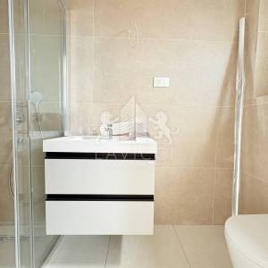 Luksuzni dvosobni penthouse s krovnom terasom - Sukošan, Zadar