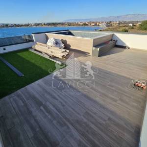 Luksuzni dvosobni penthouse s bazenom - 70m od mora,Privlaka