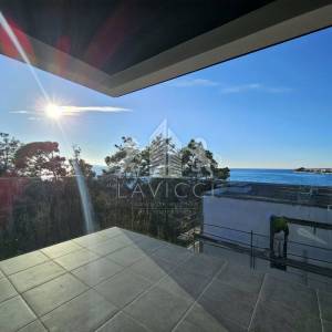 Luksuzni dvosobni penthouse s bazenom - 70m od mora,Privlaka