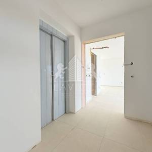 Luksuzni penthouse s krovnom terasom i garažom - Sukošan, Zadar