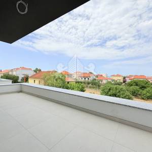 Luksuzni penthouse s krovnom terasom i garažom - Sukošan, Zadar