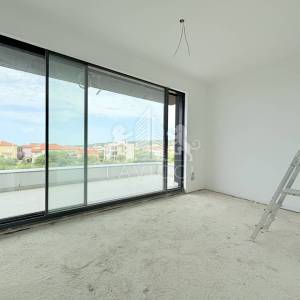 Luksuzni penthouse s krovnom terasom i garažom - Sukošan, Zadar