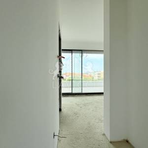 Luksuzni penthouse s krovnom terasom i garažom - Sukošan, Zadar