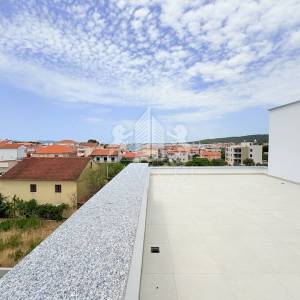 Luksuzni penthouse s krovnom terasom i garažom - Sukošan, Zadar