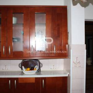 Luksuzni trosoban stan 110m2 u Poreču s pogledom na more 