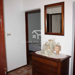 Luksuzni trosoban stan 110m2 u Poreču s pogledom na more 