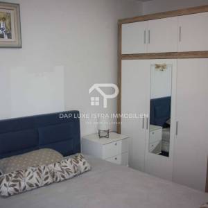 Luksuzni trosoban stan 110m2 u Poreču s pogledom na more 