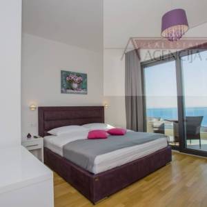 Makarska luksuzna vila 350 m2  - pogled na more - ekskluziva