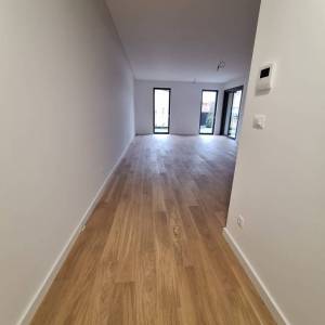 MAKSIMIR, Jordanovac- Vrhunski trosobni stan u prizemlju s privatnim vrtom i garažom