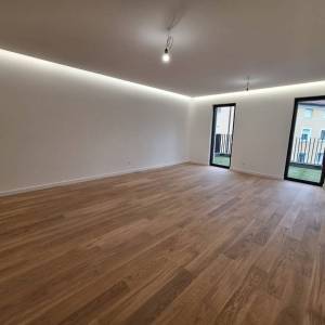 MAKSIMIR, Jordanovac- Vrhunski trosobni stan u prizemlju s privatnim vrtom i garažom