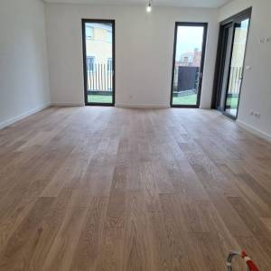 MAKSIMIR, Jordanovac- Vrhunski trosobni stan u prizemlju s privatnim vrtom i garažom