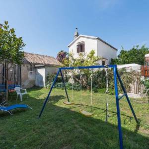 MALI LOŠINJ - stara vila s 6 apartmana 100 metara od mora