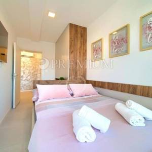 Malinska, apartman s bazenom na prodaju, otok Krk