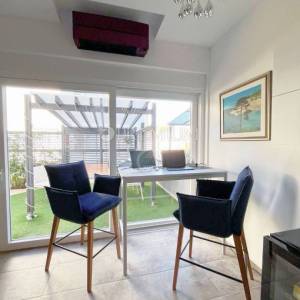 Malinska – apartman u prizemlju s okućnicom!