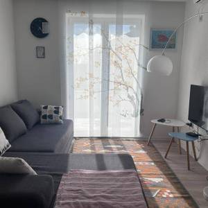 MALINSKA - Apartman u prizemlju s terasom i jacuzzijem