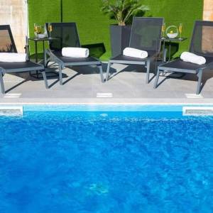 Malinska - Dvoetažni apartman s bazenom