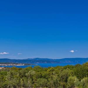 MALINSKA -  Dvojna kuća s bazenom i pogledom na more