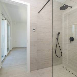 MALINSKA -  Dvojna kuća s bazenom i pogledom na more