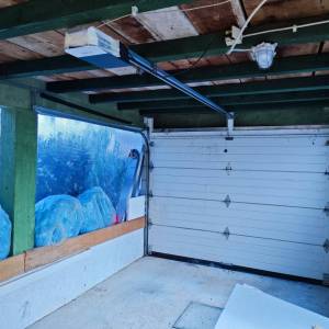 MALINSKA - Dvojna kuća s lijepom okućnicom