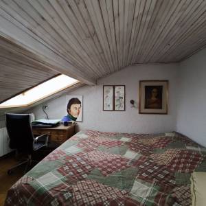 MALINSKA - Dvojna kuća s lijepom okućnicom