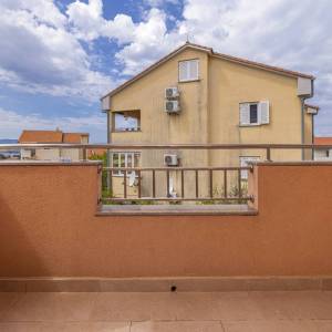 MALINSKA - Dvosobni apartman na prvom katu