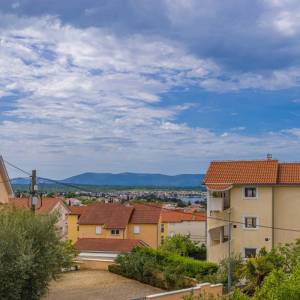 MALINSKA - Dvosobni apartman na prvom katu