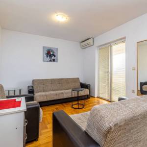 MALINSKA - Dvosobni apartman na drugom katu