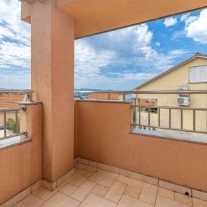 MALINSKA - Dvosobni apartman na drugom katu