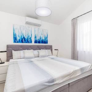 MALINSKA - Kompletno renoviran apartman s pogledom na more