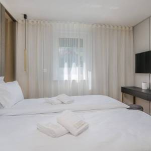 MALINSKA - Luksuzni apartman s bazenom u blizini mora