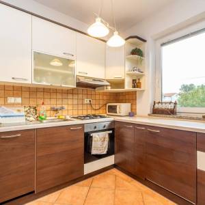 MALINSKA, okolica - Samostojeća kuća