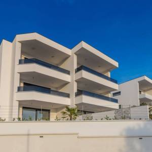 MALINSKA, OTOK KRK - Dva dvosobna apartmana s dnevnim boravkom