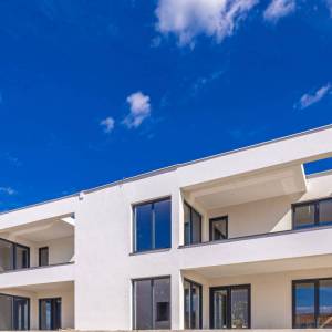 MALINSKA, OTOK KRK - Dvojna kuća s bazenom