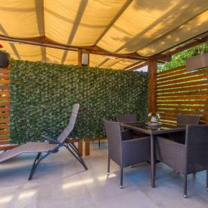 MALINSKA, OTOK KRK - Jednosobni apartman s okućnicom