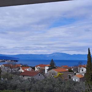 Malinska – prostran apartman s panoramskim pogledom na more!