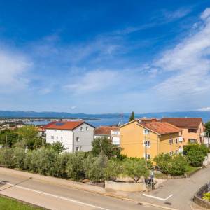 MALINSKA - Trosobni apartman s pogledom na more