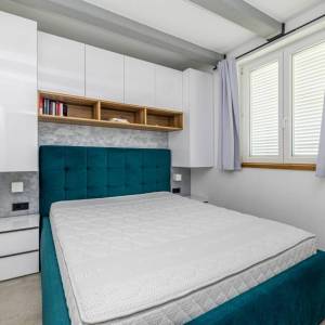 MALINSKA - Trosobni apartman s pogledom na more