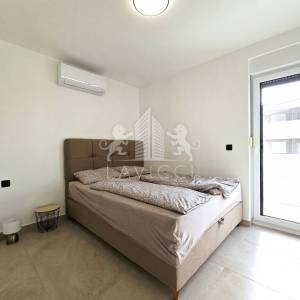 Maslenica – moderna kuća s bazenom i 4 spavaće sobe