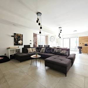 Maslenica – moderna kuća s bazenom i 4 spavaće sobe