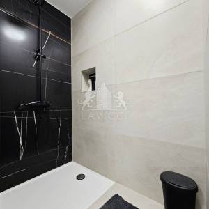 Maslenica – moderna kuća s bazenom i 4 spavaće sobe