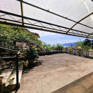 Matulji, dvojna kuća s tri stana, pogled na more