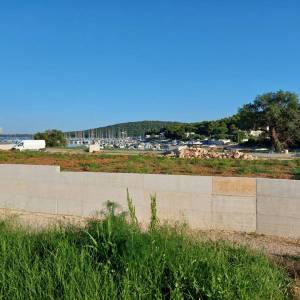 MEDULIN, POMER - Zemljište za dvije samostojeće kuće, 70 metara od mora