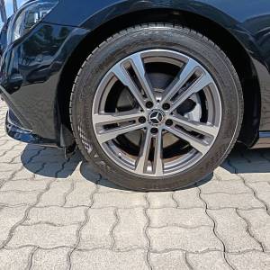 Mercedes-Benz E-klasa 220D - 3 godine jamstva