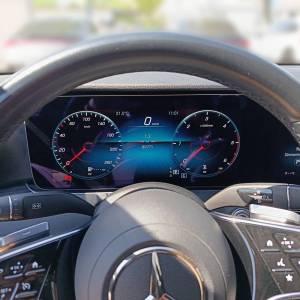 Mercedes-Benz E-klasa 220D - 3 godine jamstva