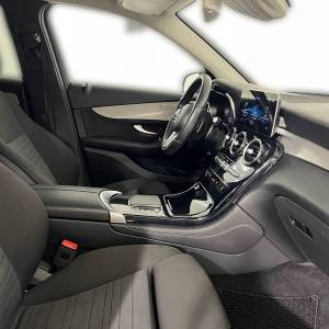 Mercedes-Benz GLC 220D 4 MATIC