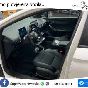 MG 4 64 kWh Luxury 204 KS, ACC+KAM+KEY+GR SJED+VIRT+LANE