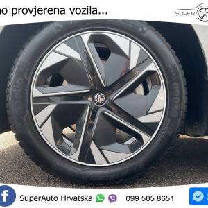 MG 4 64 kWh Luxury 204 KS, ACC+KAM+KEY+GR SJED+VIRT+LANE