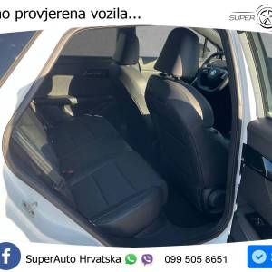 MG 4 64 kWh Luxury 204 KS, ACC+LED+KEY+GR SJED+VIRT+LANE