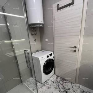 MODERAN STAN U PEROJU, 1 KM OD MORA